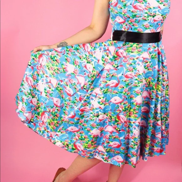 Flamingo Blue Pink Tropical Print Vintage Style Fit and Flare Dress Size 6 - Picture 5 of 10